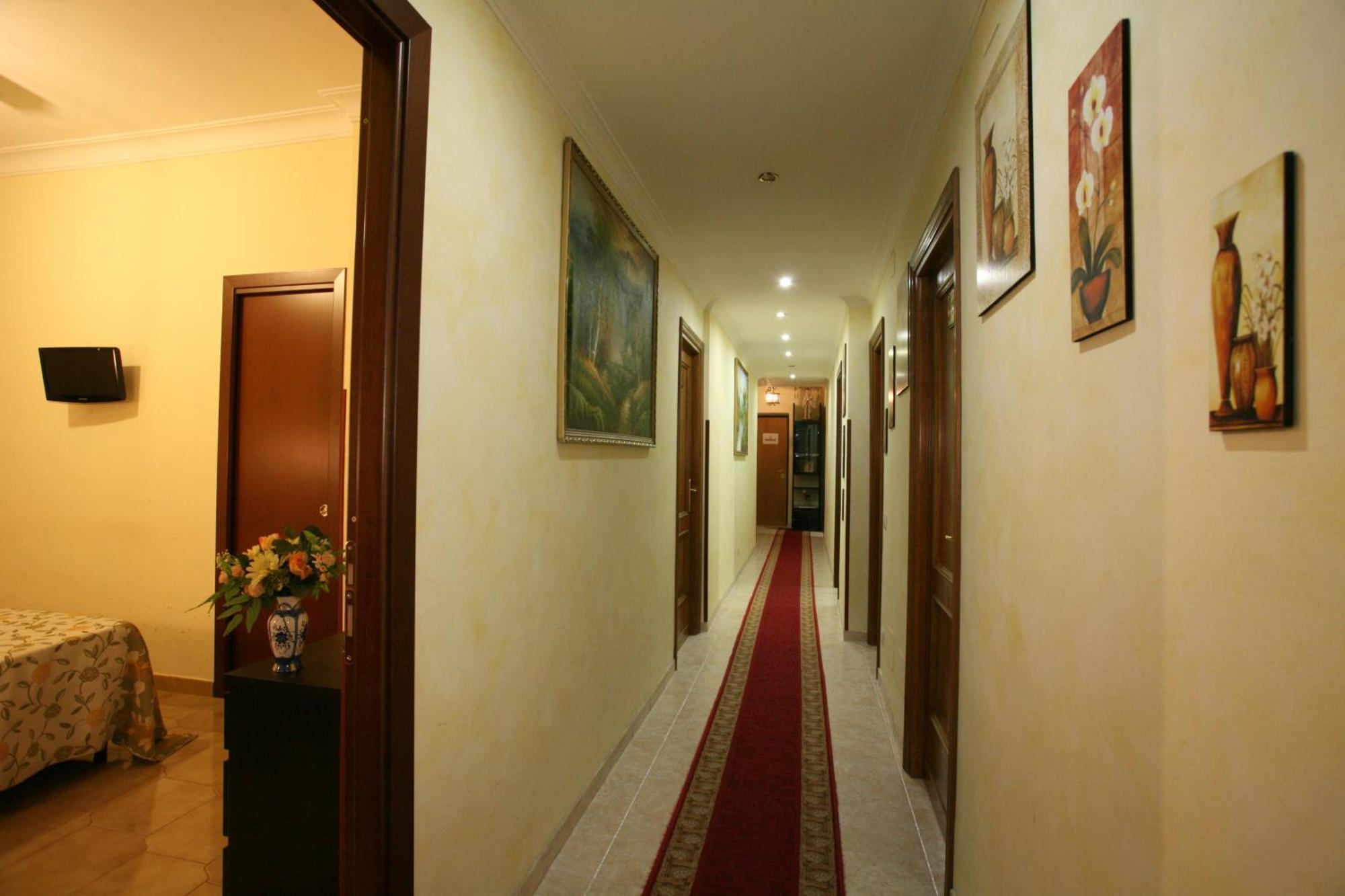 Tiburtina Guesthouse Rom Exterior foto